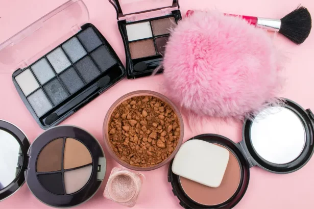 Make-up Box for Ladies image