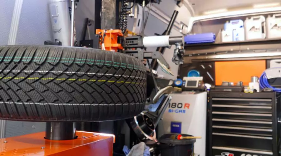 How does mobile tire fitting work?